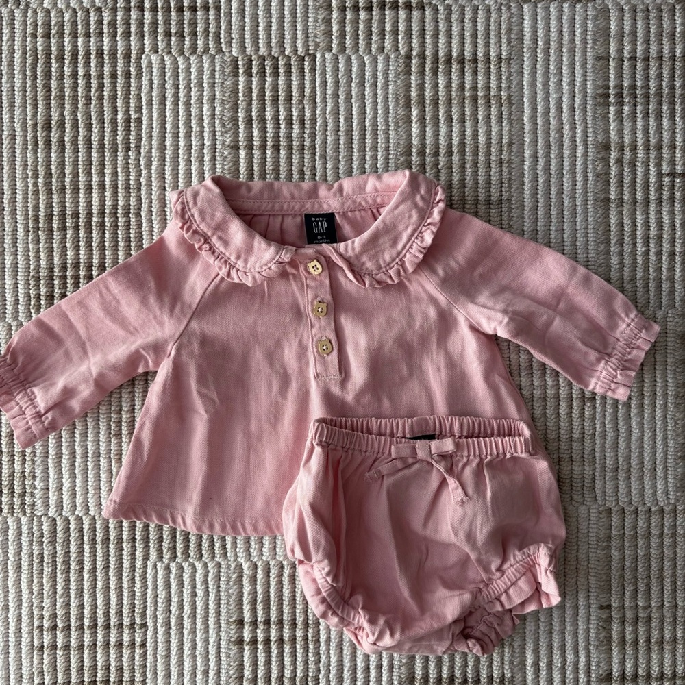 Baby GAP Pink Ruffled Baby Set